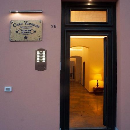 Case Vacanze "Residenze Trapanesi" Trapani Exteriör bild