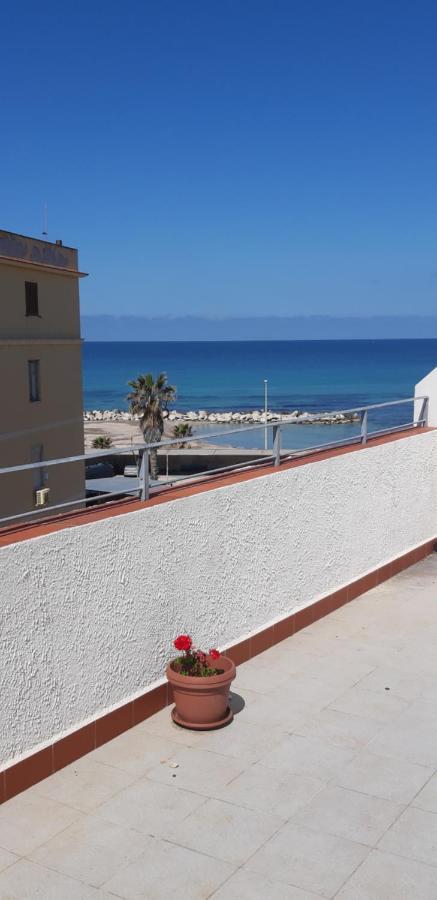 Case Vacanze "Residenze Trapanesi" Trapani Exteriör bild
